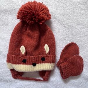 Fox hat and mittens
